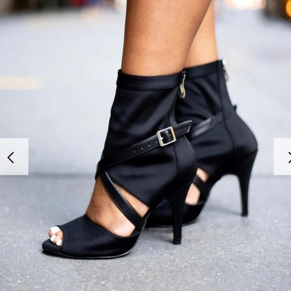 Dance & Sway Black and Silver Women's Heels